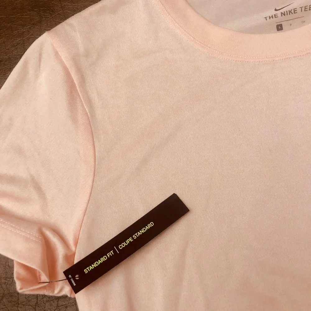Nike Women’s Dri-Fit Training Workout Rose/Peach Tee Size S Short Sleeve Tee - Picture 5 of 7